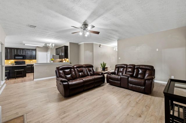 8218 Shady Ace Lane, Humble, TX 77346