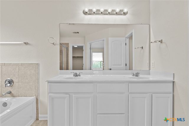 185 silver maple, Kyle, TX 78640