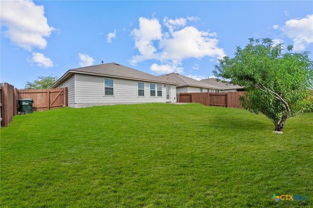 185 silver maple, Kyle, TX 78640