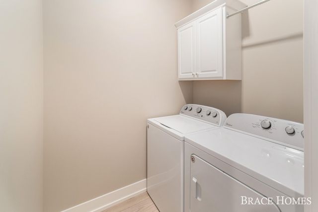 8119 Byron Creek Drive SW, Byron Center, MI 49315