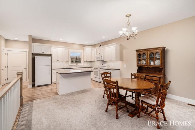 8119 Byron Creek Drive SW, Byron Center, MI 49315