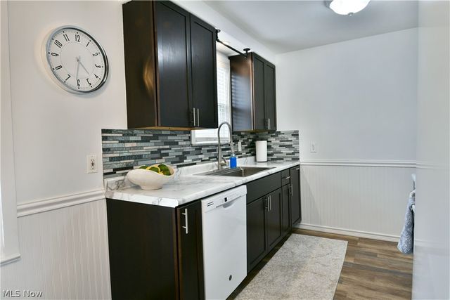 1239 Churchill Road, Lyndhurst, OH 44124