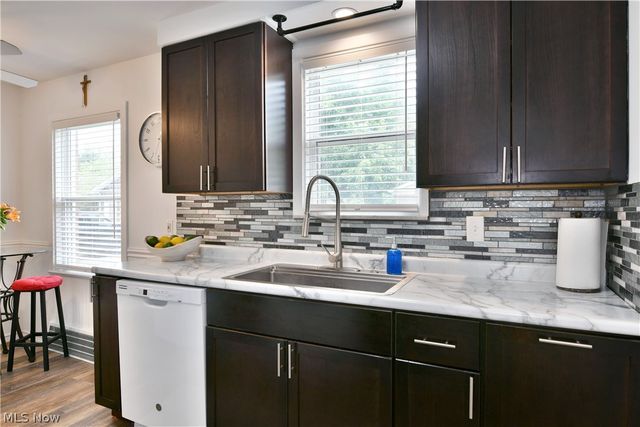 1239 Churchill Road, Lyndhurst, OH 44124