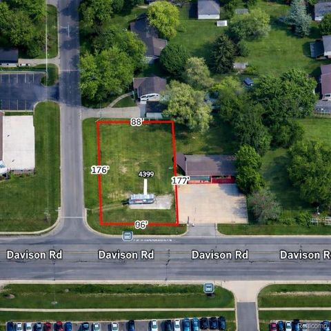 4339 Davison Road, Burton, MI 48509