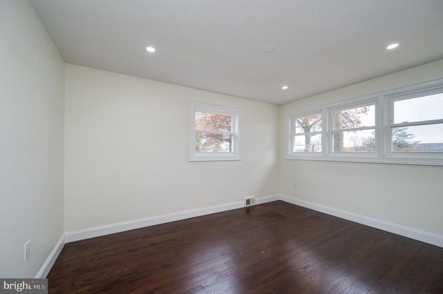 12 VISTA RD, Reading, PA 19610