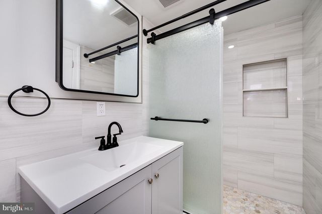 12 VISTA RD, Reading, PA 19610