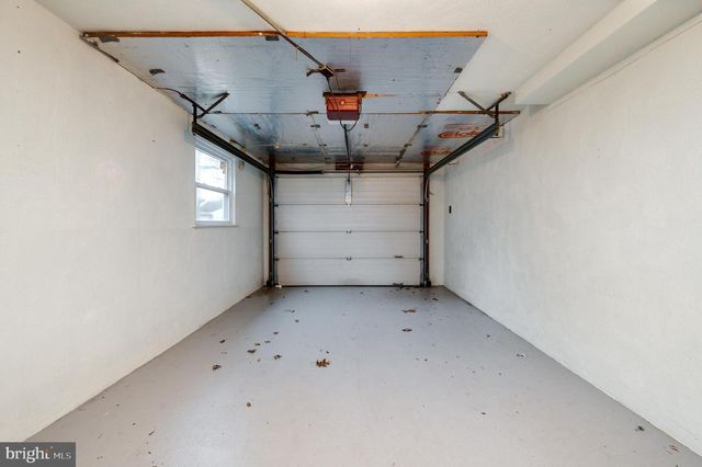 12 VISTA RD, Reading, PA 19610