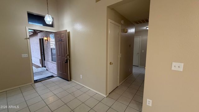 11344 W BARBARA Avenue, Peoria, AZ 85345