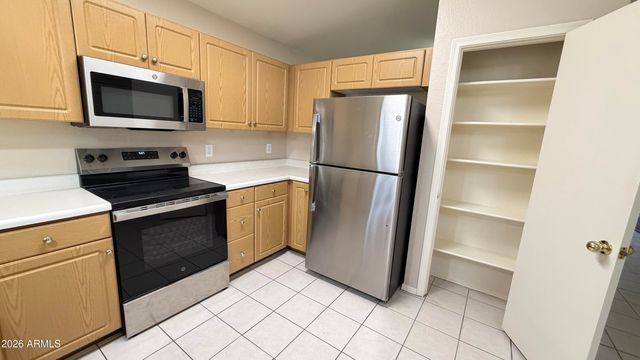 11344 W BARBARA Avenue, Peoria, AZ 85345