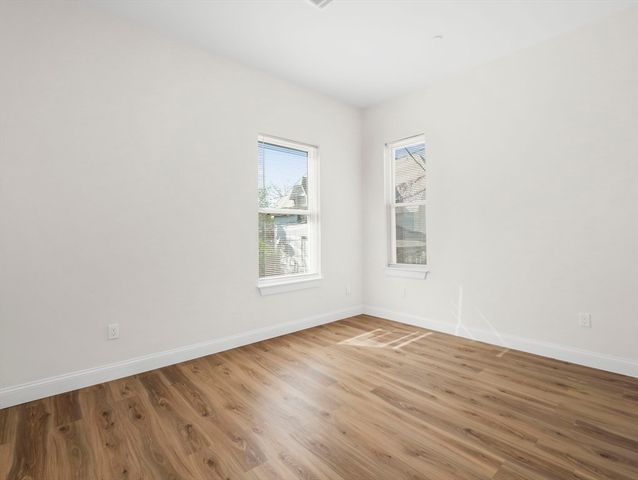 14 William St 4, Worcester, MA 01609