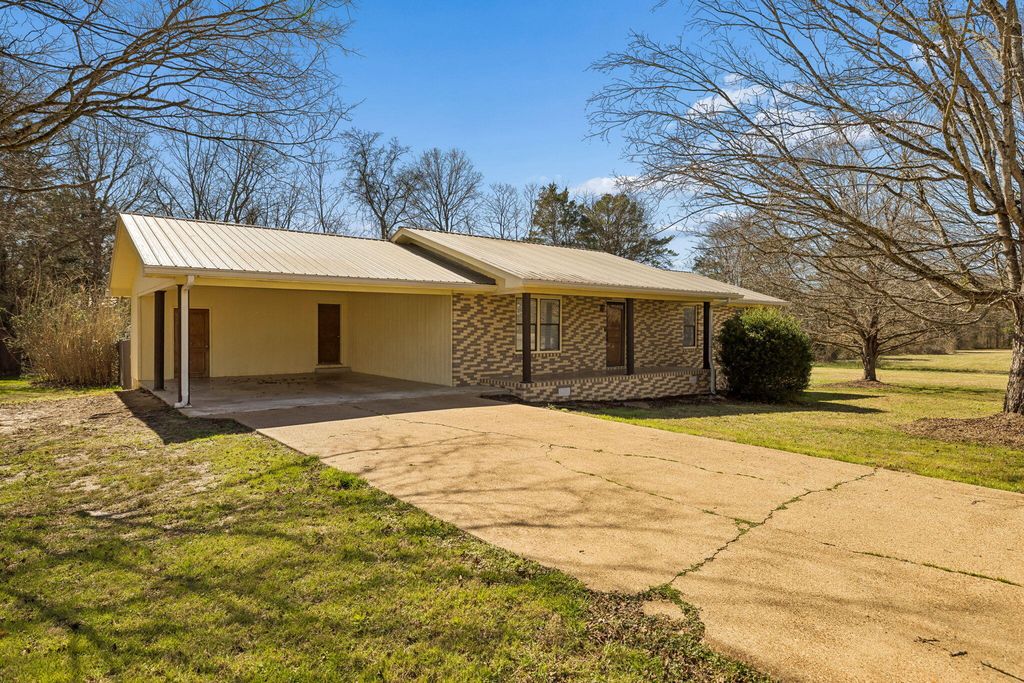 134 Melissa Drive, Trenton, GA 30752