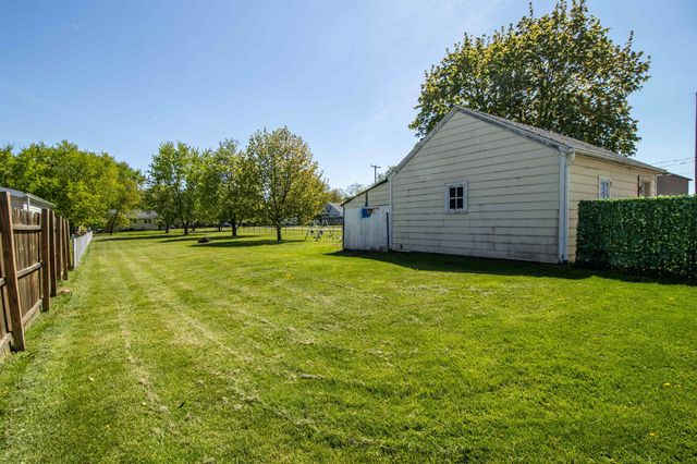 10256 N Saginaw Road, Vienna Twp, MI 48420