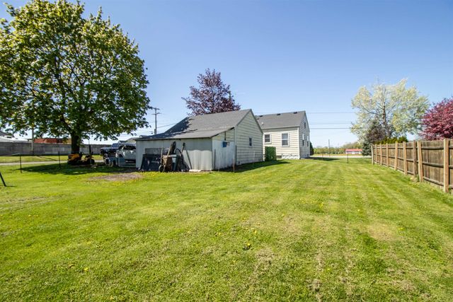 10256 N Saginaw Road, Vienna Twp, MI 48420