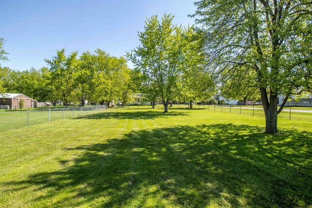 10256 N Saginaw Road, Vienna Twp, MI 48420