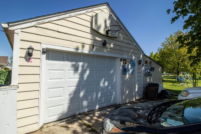 10256 N Saginaw Road, Vienna Twp, MI 48420