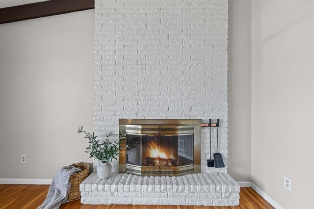 9117 31st Avenue N, New Hope, MN 55427