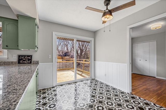 9117 31st Avenue N, New Hope, MN 55427