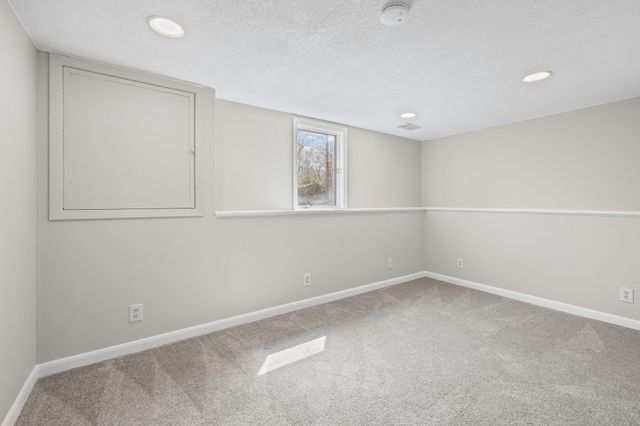 9117 31st Avenue N, New Hope, MN 55427