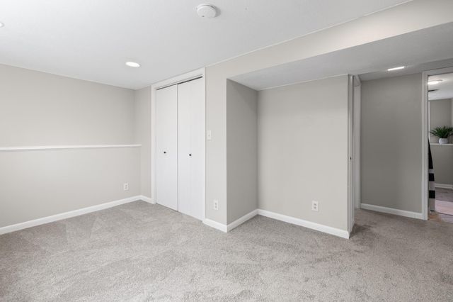 9117 31st Avenue N, New Hope, MN 55427