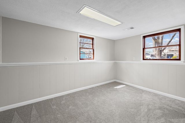 9117 31st Avenue N, New Hope, MN 55427