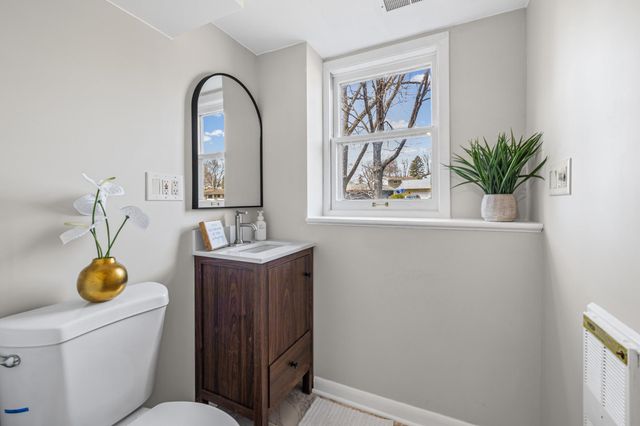 9117 31st Avenue N, New Hope, MN 55427