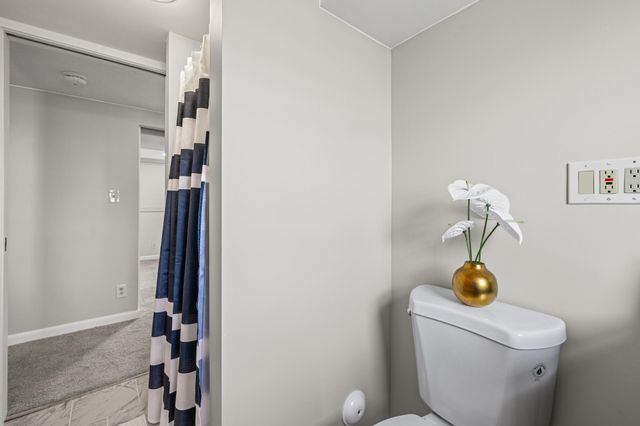 9117 31st Avenue N, New Hope, MN 55427