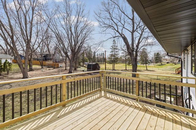 9117 31st Avenue N, New Hope, MN 55427