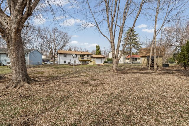 9117 31st Avenue N, New Hope, MN 55427