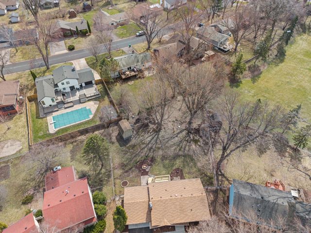 9117 31st Avenue N, New Hope, MN 55427