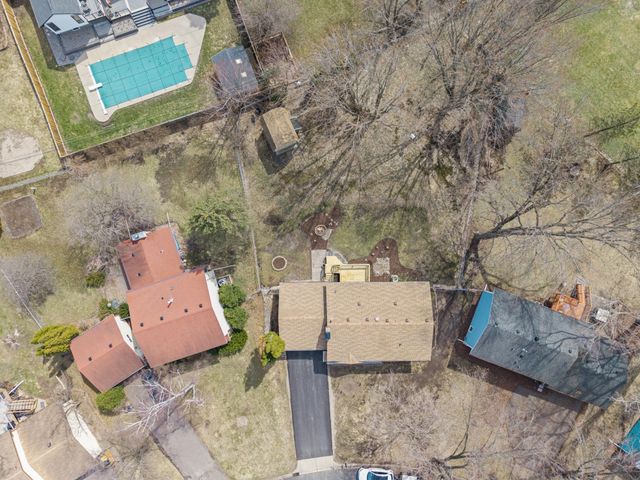 9117 31st Avenue N, New Hope, MN 55427