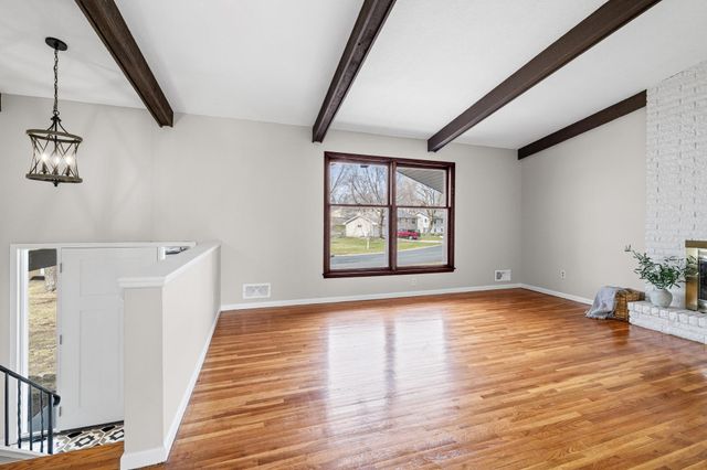 9117 31st Avenue N, New Hope, MN 55427