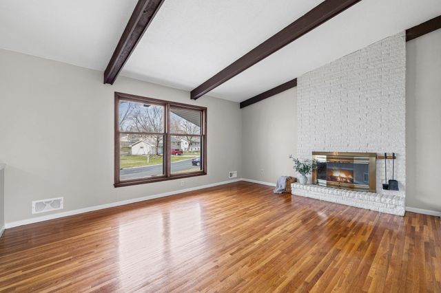 9117 31st Avenue N, New Hope, MN 55427