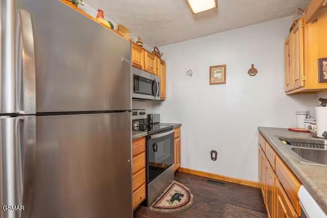 833 S New Era Road, Sevierville, TN 37862