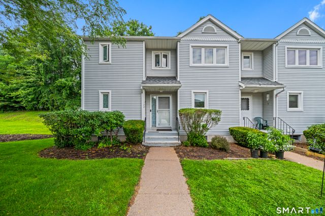122 Oak Ridge Drive 122, Windsor Locks, CT 06096