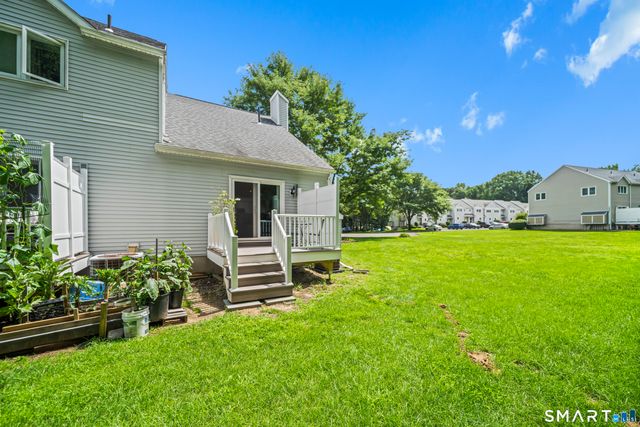 122 Oak Ridge Drive 122, Windsor Locks, CT 06096