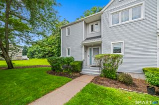 122 Oak Ridge Drive 122, Windsor Locks, CT 06096