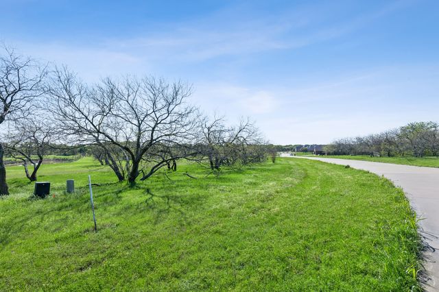 155 Roberts Run, Sherman, TX 75092