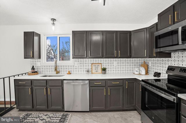 604 ELFIN AVE, Capitol Heights, MD 20743