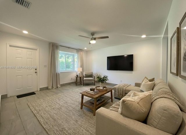 1396 NE 117th St 1396, Miami, FL 33161