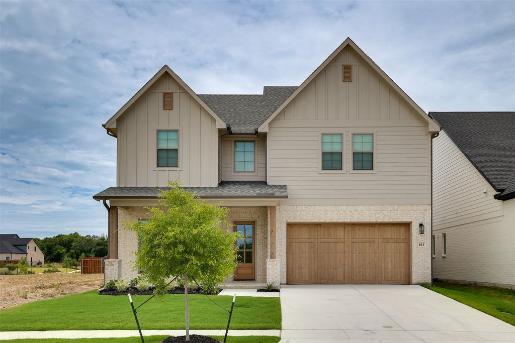 611 Hummingbird Drive, Aledo, TX 76008