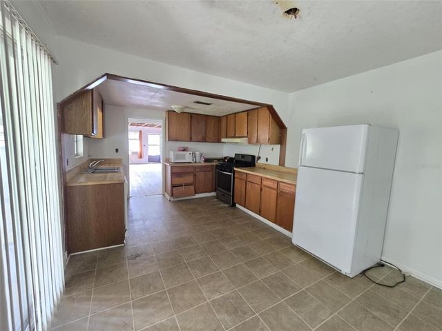 18248 HIGH SPRINGS MAIN STREET, High Springs, FL 32643