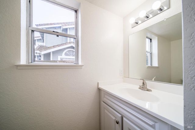 453 Knights Cir, Vallejo, CA 94591