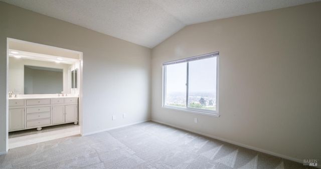 453 Knights Cir, Vallejo, CA 94591