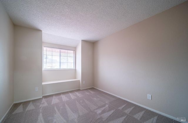 453 Knights Cir, Vallejo, CA 94591