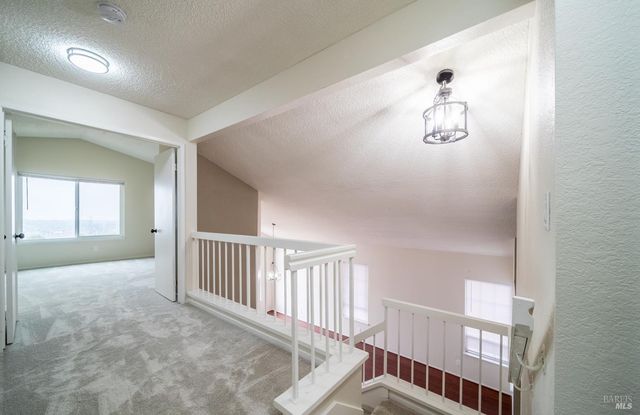 453 Knights Cir, Vallejo, CA 94591