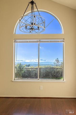 453 Knights Cir, Vallejo, CA 94591