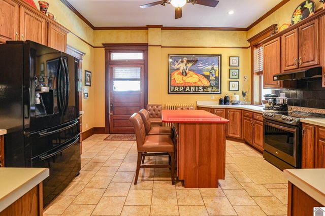 220 Fountain Ave., Paducah, KY 42001