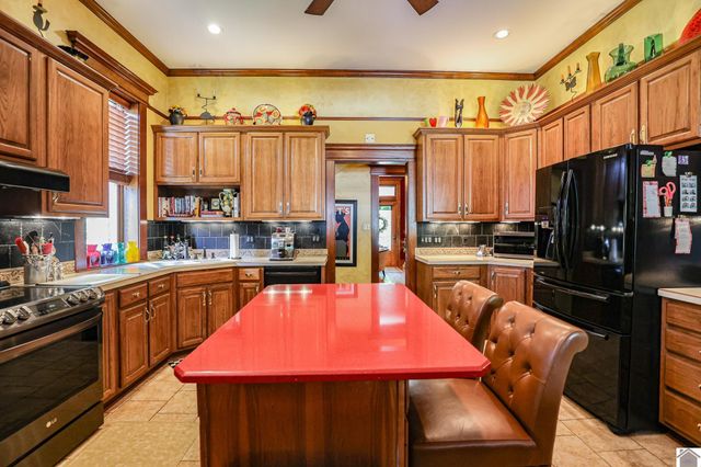 220 Fountain Ave., Paducah, KY 42001