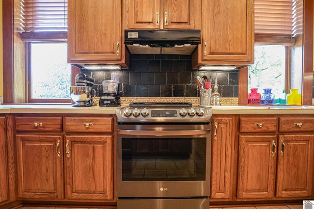 220 Fountain Ave., Paducah, KY 42001