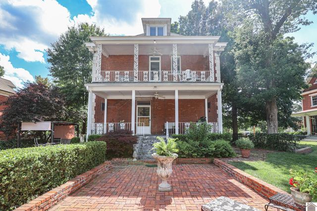 220 Fountain Ave., Paducah, KY 42001